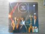 Mott